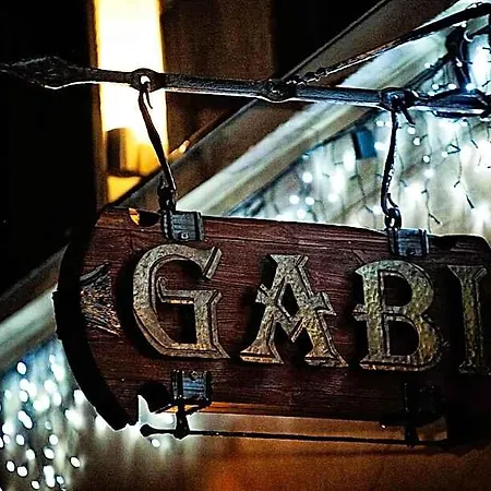 Gabi Nakvynė ir pusryčiai Vilnius